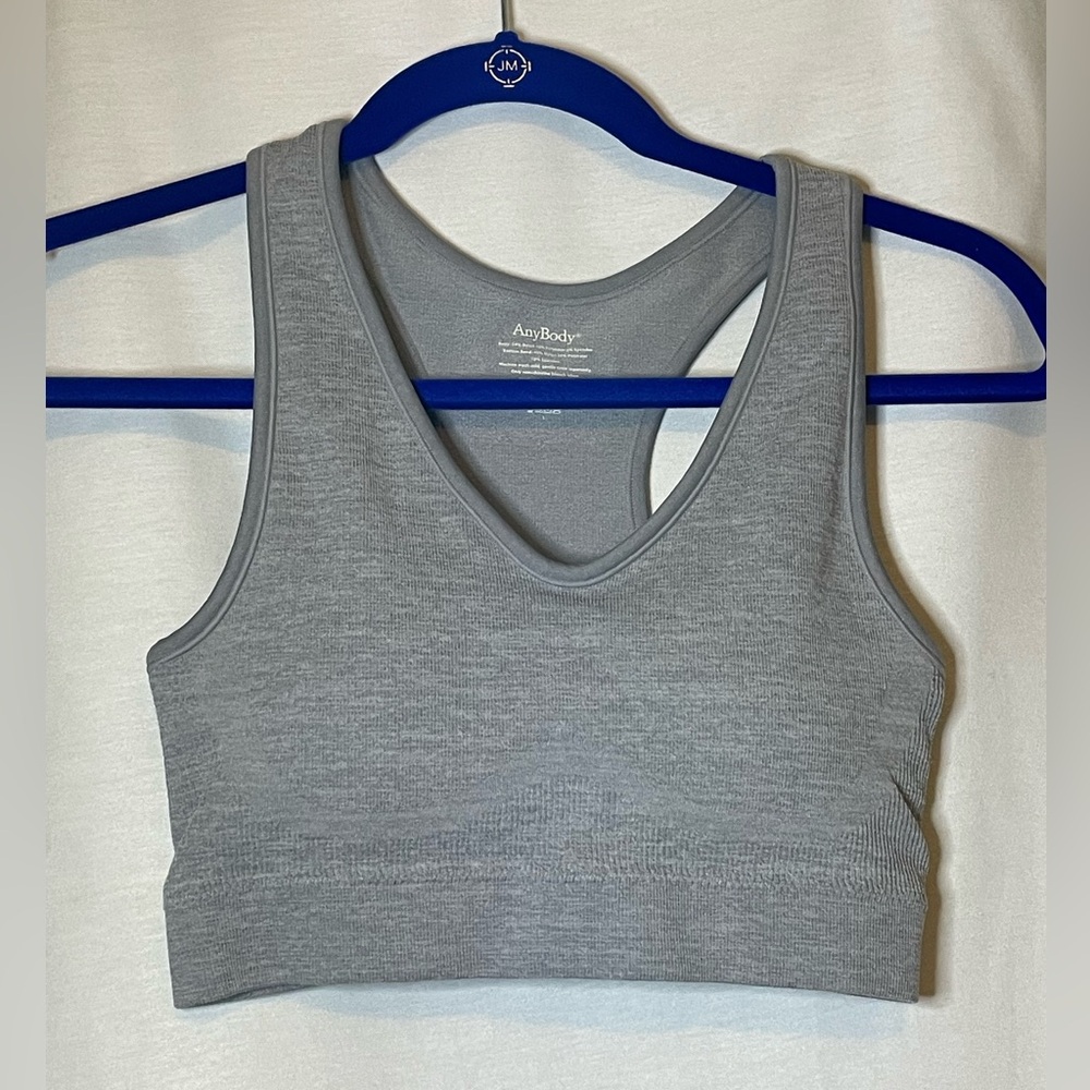 NWOT AnyBody Light Gray Ribbed Racer Back Sports Bra w Padding Size L